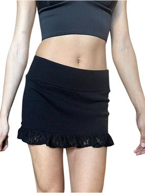 Edikted Gothic Romance Micro Mini Skirt Lace Ruffle Hem Black